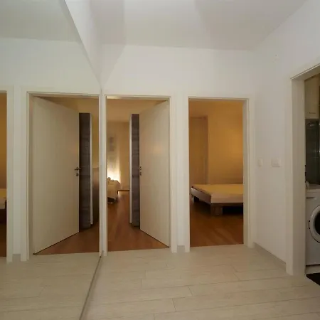 Apartman Adriatica Διαμέρισμα *